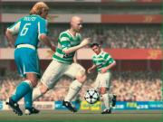Beim neuen FIFA dreht sich das Leder mit allerlei Spin. BILD: ELECTRONIC ARTS