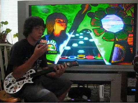 Guitar Hero und der Zauberwürfel - gleichzeitig!