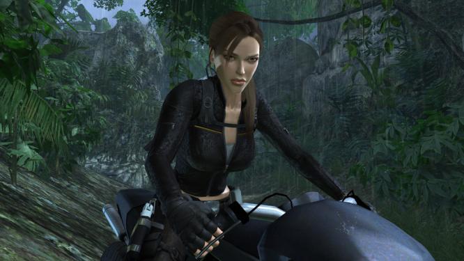 Lara Croft im sexy Leder-Outfit: Neuer Motorrad-Trailer aus Tomb Raider: Underworld
