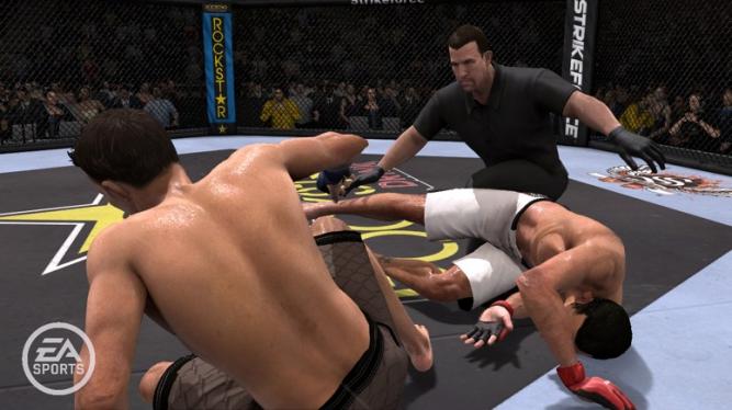 Videogameszone.de vergleicht die beiden Konsolen-Versionen von EA Sports MMA auf ihre grafischen Unterschiede.