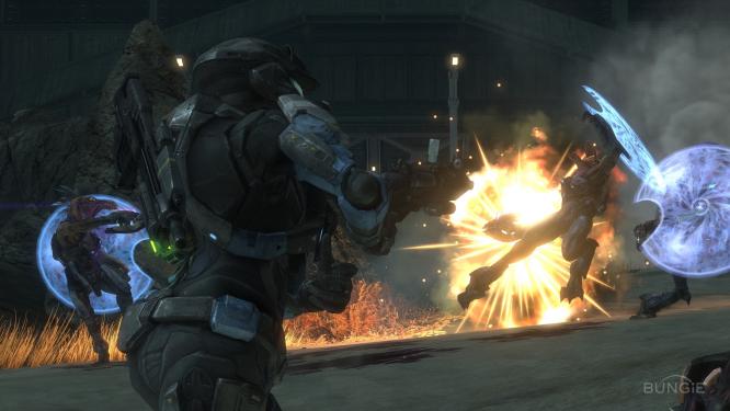 Weltraumkämpfe im brandneuen Gameplay-Video zu Halo: Reach - Bilder aus dem Xbox-360-Shooter von Bungie. 