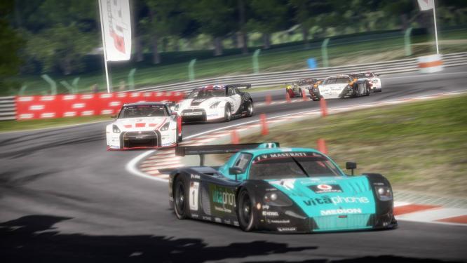 Shift 2 Unleashed gegen Forza 3 und Gran Turismo 5: Bei welchem Rennspiel schauen die Cockpits besser aus?