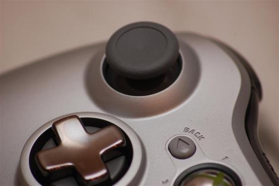 Konsolen-Entwickler im Wortgefecht: Geht Microsofts Content- und Release-Politik auf Kosten der Konsumenten? 