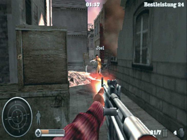 [06/11/06] In diesem CPU-gesteuerten Deathmatch kann man sich auf Online-Duelle einstimmen. BILD: PLAYZONE