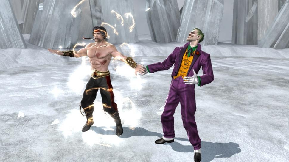 [27/10/08] Der Joker im Duell mit Liu Kang in Mortal Kombat vs. DC Universe (BILD: Midway)