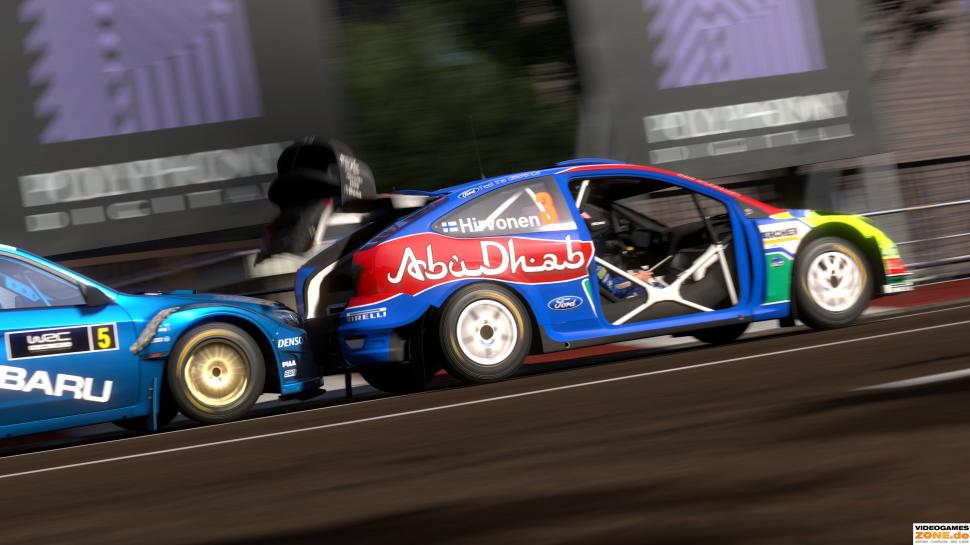 [05/01/10] Gran Turismo 5: Schadensmodell - Nach Karambolagen verabschiedet sich auch mal eine Tür.