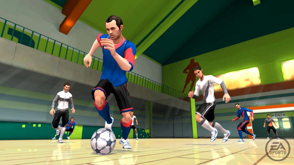[27/07/10] FIFA 11 für Wii verfügt erstmals über einen Hallen-Modus.