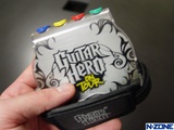 Heiß und exklusiv: Wir zeigen euch die Hardware von Guitar Hero On Tour für DS!