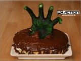 Zombie-Hand zum Kaffee: User backt Left 4 Dead-Kuchen
