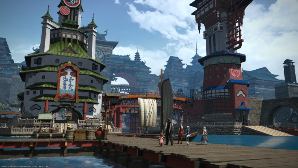 Der Anime-Stil von FFXIV fällt überraschenderweise deutlich klarer und realistischer aus, als der Comic-Stil von WoW. Die japanische Stadt im Screenshot ist übrigens nicht die Regel; von gotischen Kathedralen bis hin zu schwebenden Festungen findet sich praktisch alles was im Fantasy-Genre existiert in Eorzea wieder. &nbsp; (1)