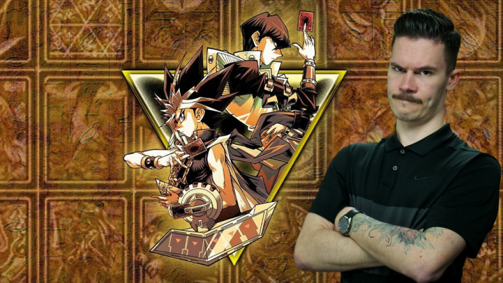 Tobias Meyer vor Yu-Gi-Oh! Keyart