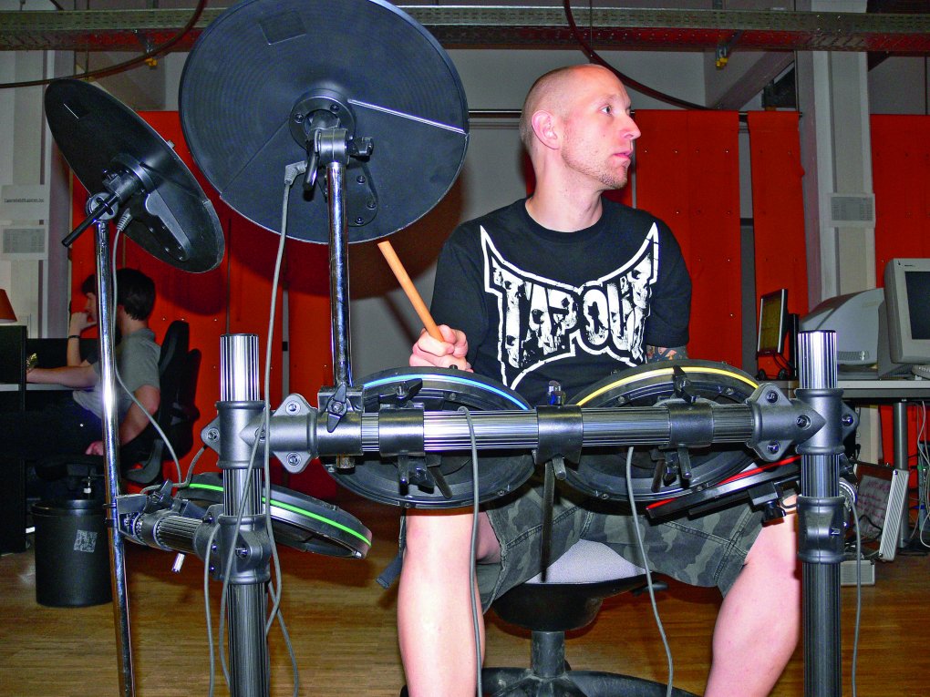 Den Ion-Drum-Rocker