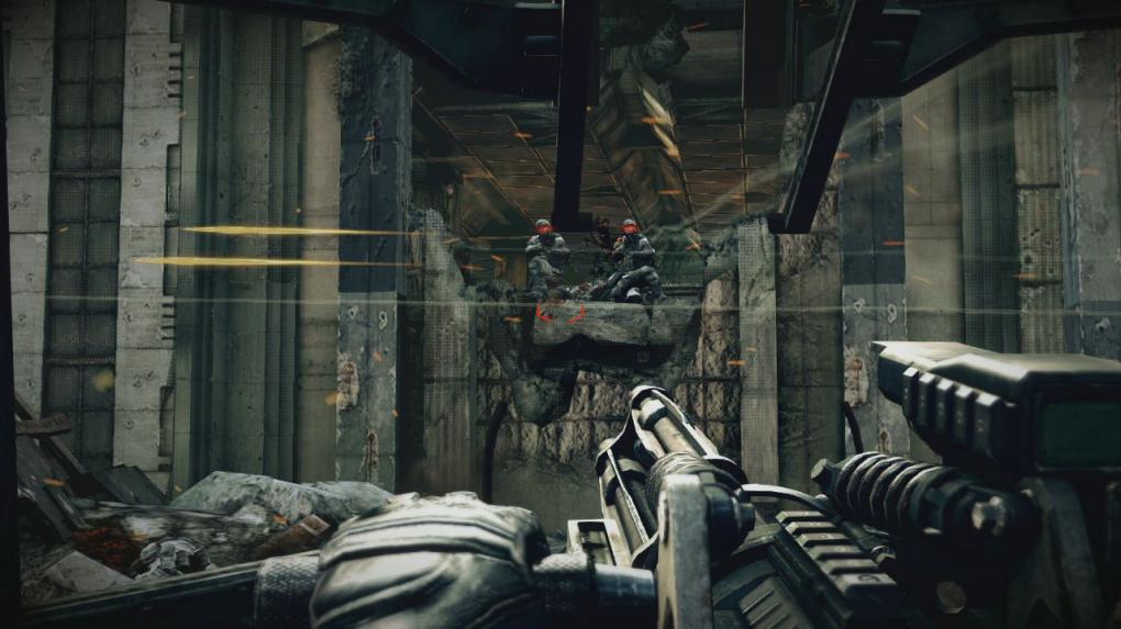 Nach einer Zwischensequenz dürft ihr wieder gegen einige Helghast kämpfen. Allerdings findet ihr dieses Mal ein festmontiertes MG. Damit könnt ihr die Helghast schnell beseitigen. Wenn alle tot sind, lauft ihr zum Museum. Das MG solltet ihr abmontieren und mitnehmen, damit lassen sich die Gegner im Museum schneller beseitigen.