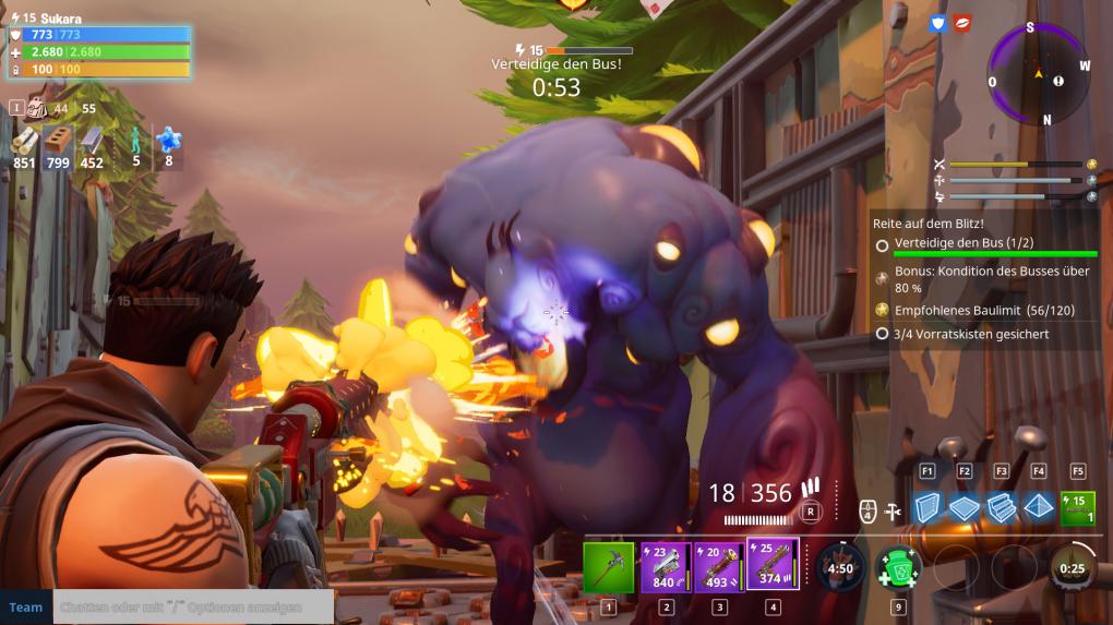 Fortnite im Test -&nbsp;Der Smasher kann in wenigen Augenblicken ein dickes Loch in eure Verteidigung reißen. Erledigt ihn also so schnell wie möglich!