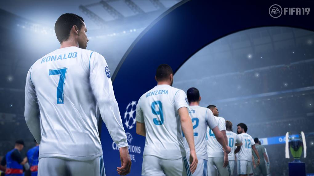 Die Atmosphäre von FIFA 19 ist erstklassig. In der finalen Version läuft Ronaldo übrigens im Juventus-Turin-Trikot auf.