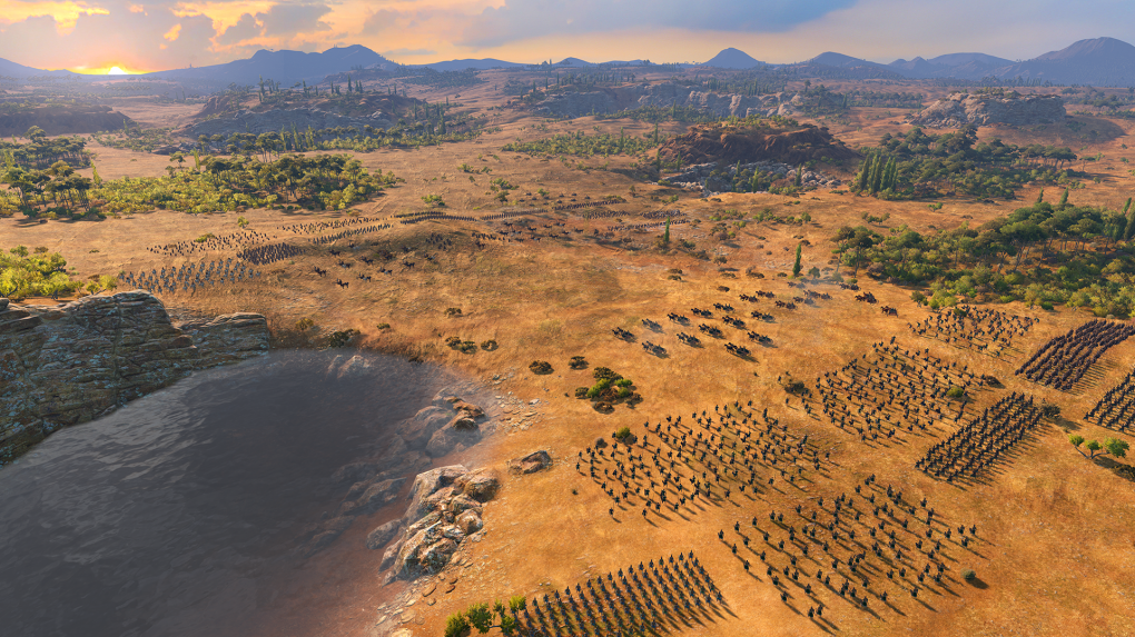 A Total War Saga: Troy wartet mit drei neuen Bodentypen auf: Sand, Matsch und hohem Gras. Gerade schwere Einheiten haben ein Problem mit Schlamm und verlieren dadurch viel von ihrer Wucht. (1)