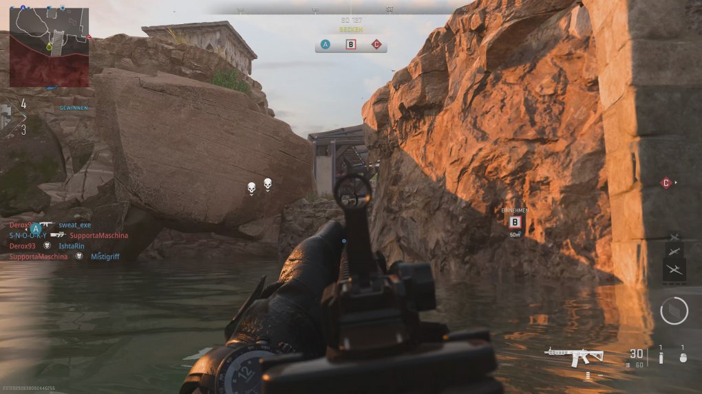Das Gameplay im Wasser bringt eine neue Facette in den Multiplayer. Allerdings gibt's derzeit nur eine Map, auf der wir schwimmen können.