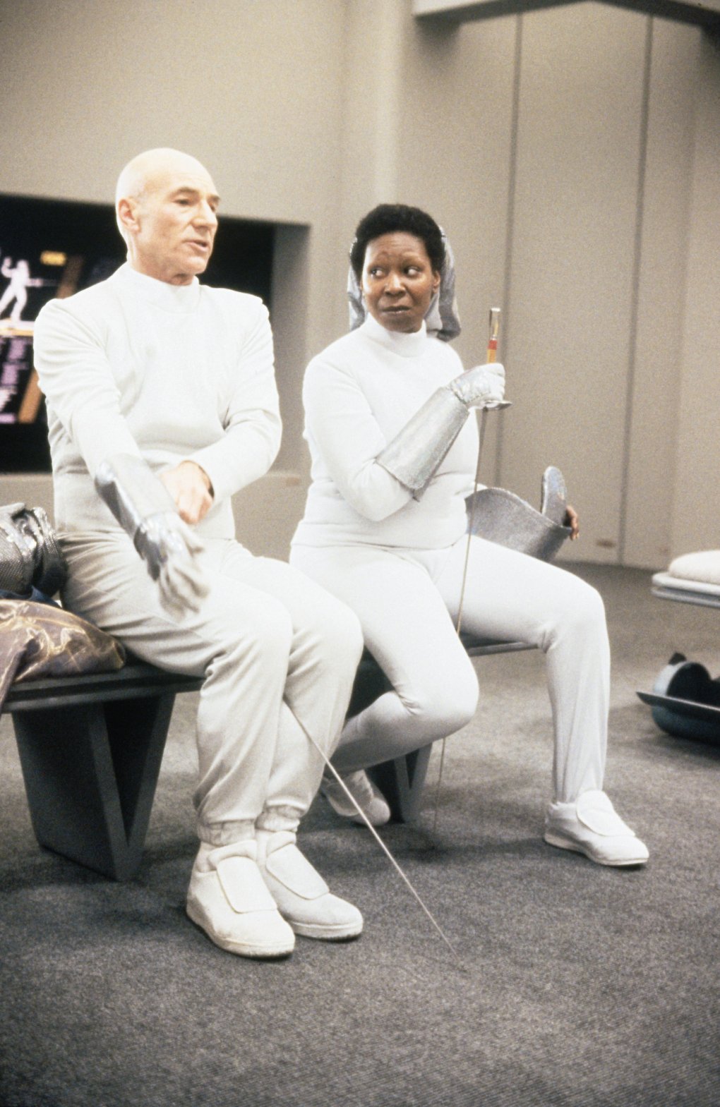 Verständlicherweise hartherzig: Guinan und Picard, die beide arg unter den kybernetischen Borg leiden mussten