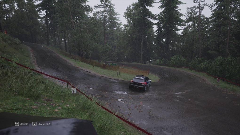 Im Gegensatz zu anderen Motorsport-Wettbewerben schadet es bei einer Rallye hin und wieder nicht, die Handbremse zu benutzen.