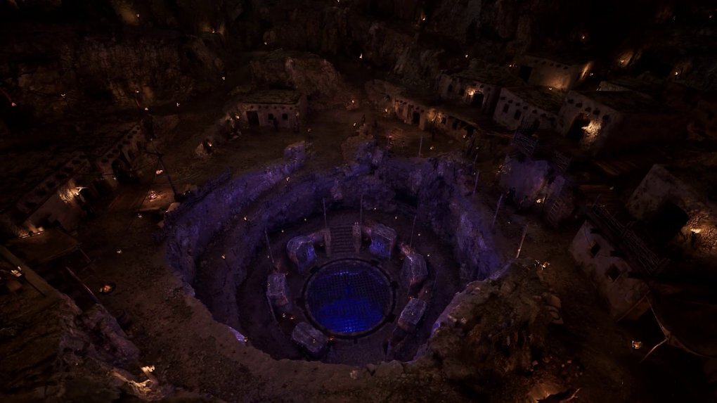 Im Zentrum der Wohnhöhle des Neuen Lagers befindet sich der Erzhaufen, mit dessen Hilfe die Wassermagier die Barriere um das Minental zerstören wollen.