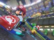 Mario Kart 8 Deluxe zeigt Mario in einem Kart