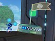 Astro Bot steht als Maus neben einem Portal