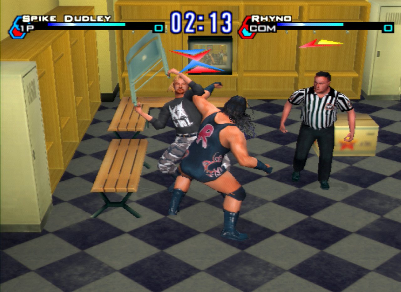 [26/11/2001] Spike Dudley hat es hier auf Rhynos Hardcore-Titel abgesehen.