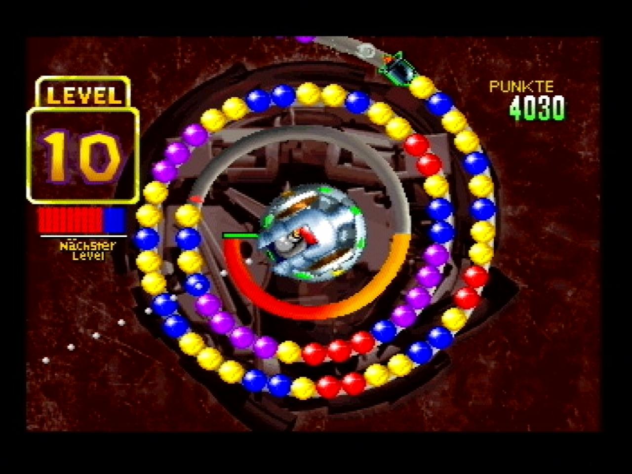 [26/11/2001] Bombig: Alle zehn Levels im Panikmodus erhalten Sie eine Bombe, mit der Sie alle Kugeln einer Farbe gleichzeitig abräumen können.