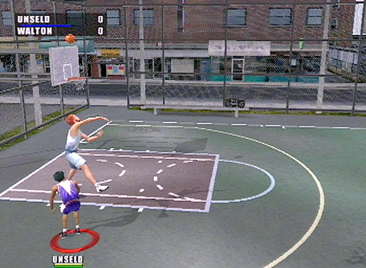 [26/11/2001] MANN GEGEN MANN Auf dem nächtlichen Sportplatz frischen zwei Stars der 70er ihre Kondition auf.