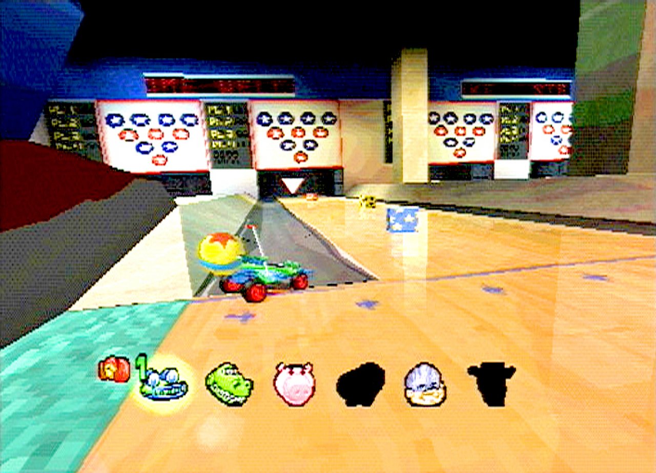 [26/11/2001] ALLE ZEHNE! Auf der Bowlingbahn geht es darum, die Konkurrenten rauszukegeln.
