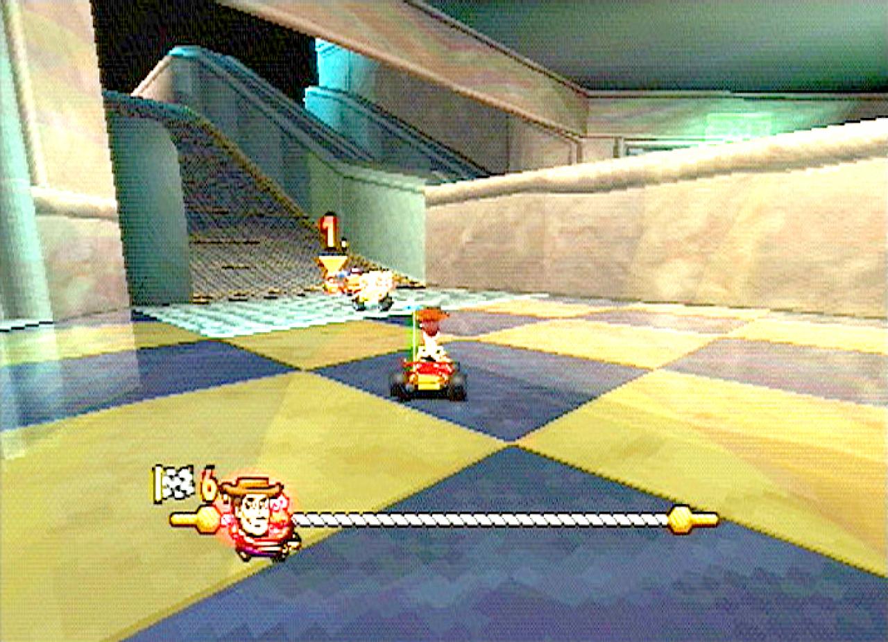 [26/11/2001] ROLLTREPPE AUFWÄRTS Die Rennen finden an den unmöglichsten Orten statt: Hier im Einkaufszentrum.