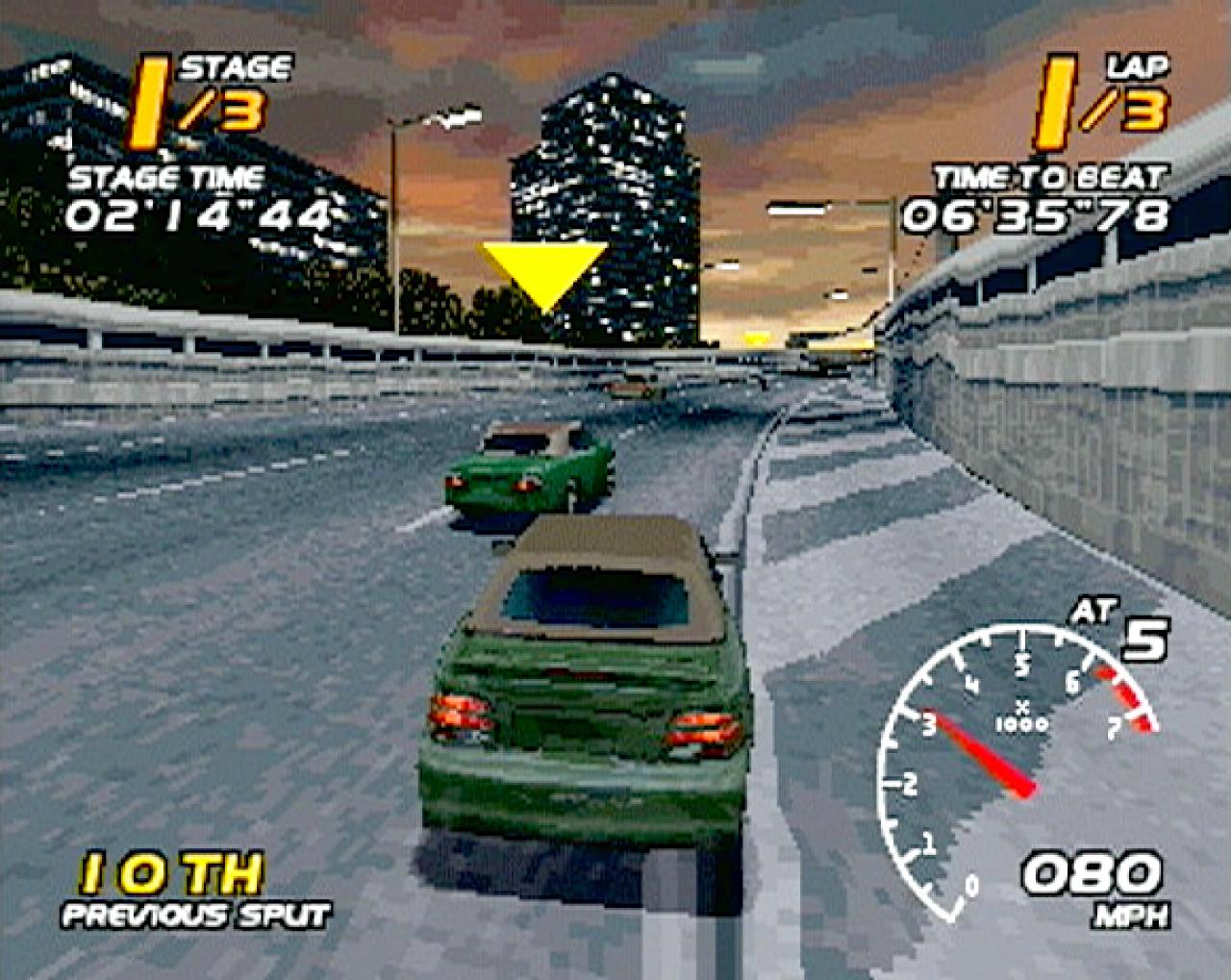 [26/11/2001] Pseudo-Gegner: Die mit Dreiecken markierten Autos fahren aggressiv, beeinflussen aber Ihre Platzierung nicht.