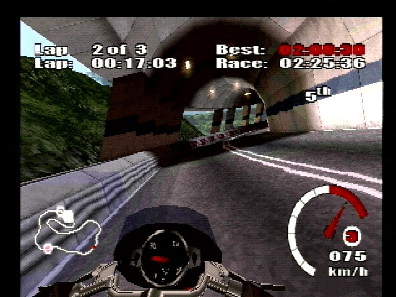 [26/11/2001] SCHRÄGLAGE Hinter dem Lenker einer Ducati kippt die Welt in den Kurven.