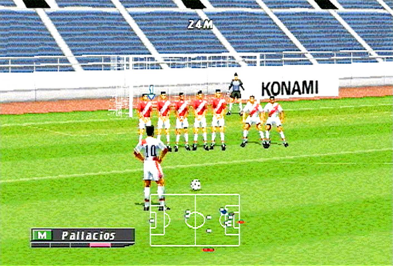 [26/11/2001] VOR LEEREN RÄNGEN Das Training des peruanischen Nationalteams interessiert wirklich niemanden.