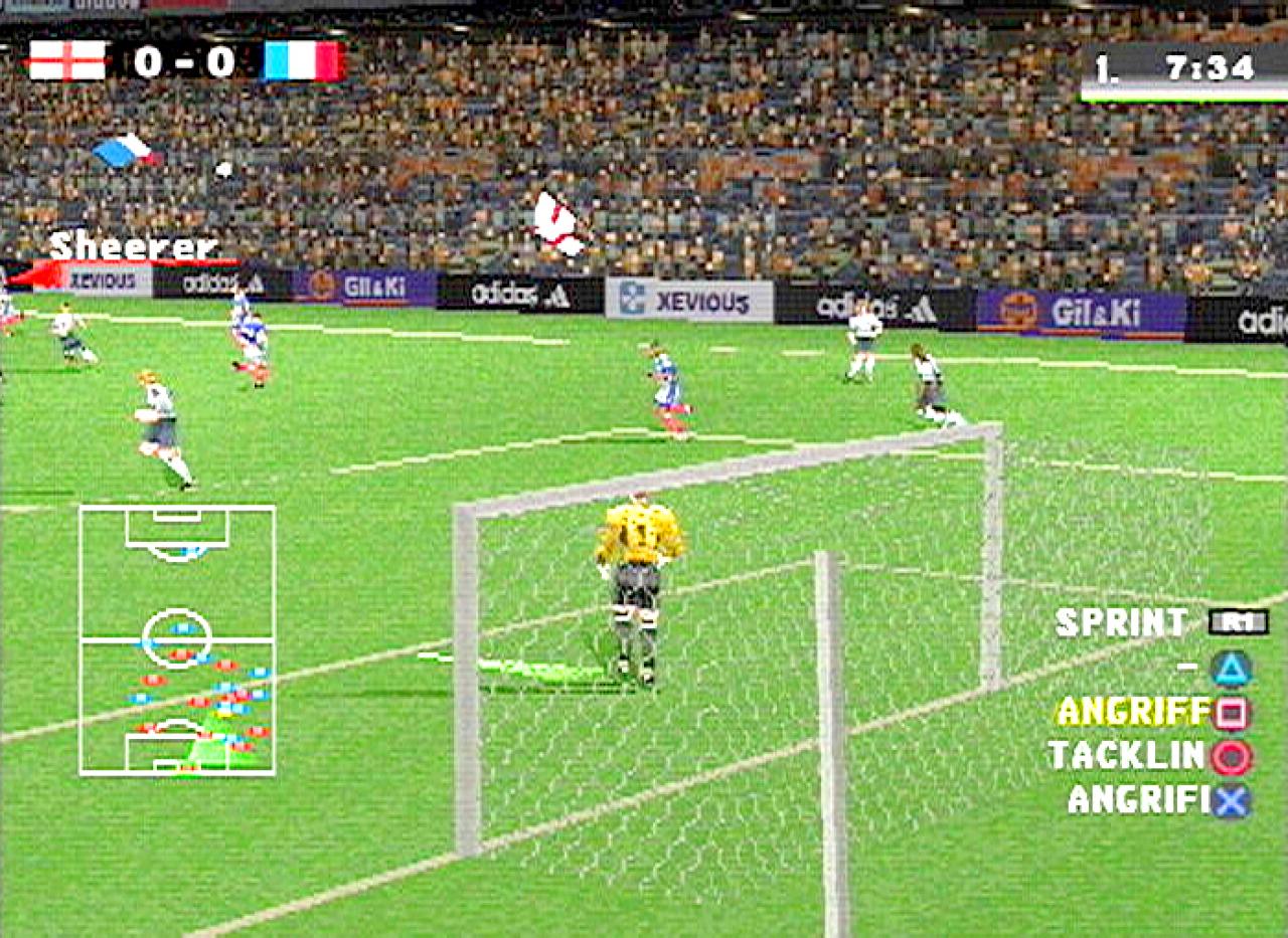 [26/11/2001] AUFREGEND? Als Torwart haben Sie wegen der dummen CPU-Spieler meist wenig zu tun.