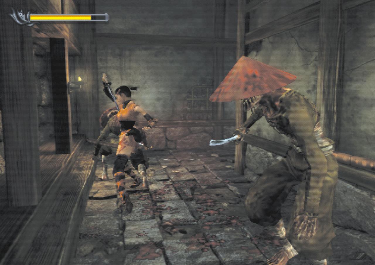 [26/11/2001] Ninja-Girlie Kaede hat zwar nicht so schöne Spezialattacken wie Samanosuke, kann den Zombies aber mit ihrem Messer auch ordentlich zusetzen.