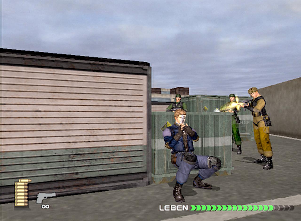 [26/11/2001] Selbst auf dem höchsten Schwierigkeitsgrad kommt kaum jemals einer dieser drei Soldaten auf die Idee, einfach um Jean-Lucs schützende Kiste herumzugehen!