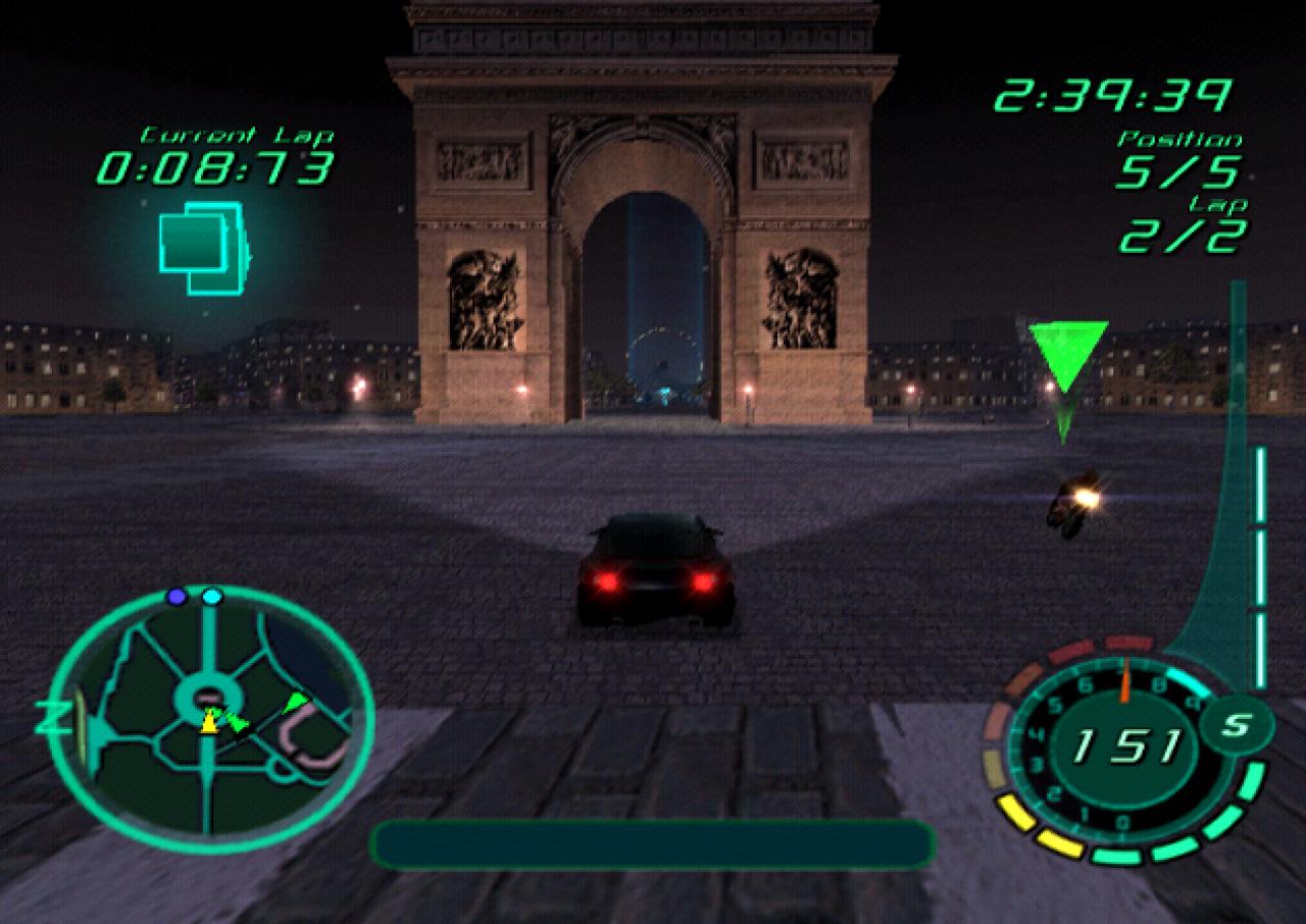 [23/05/2003] Der Arc de Triomphe mit seinem achtspurigen Kreisverkehr ist da, wo er hingehört.