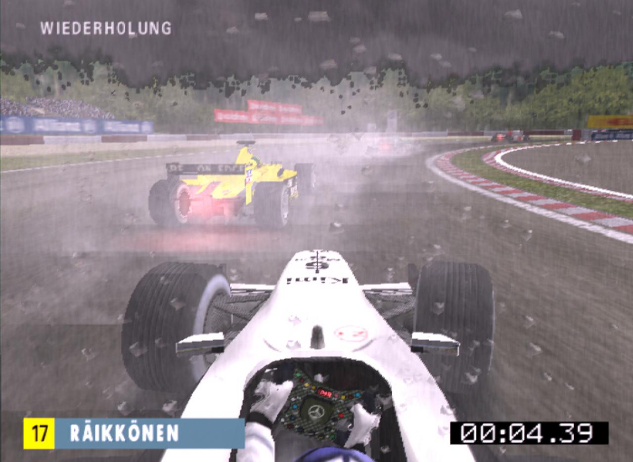 [13/08/2003] Bei starkem Regen fährt man auch schon mal blind.