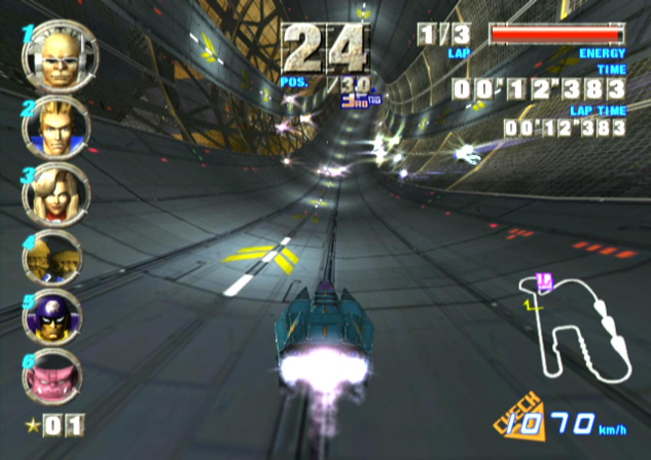 [15/09/2003] F-Zero GX - Das Geschwindigkeitsgefühl war schon beim Original enorm, könnte durch den 3D-Effekt sogar noch gesteigert werden. Außerdem wollen wir endlich wieder ins Cockpit eines futuristischen Fahrzeugs steigen.