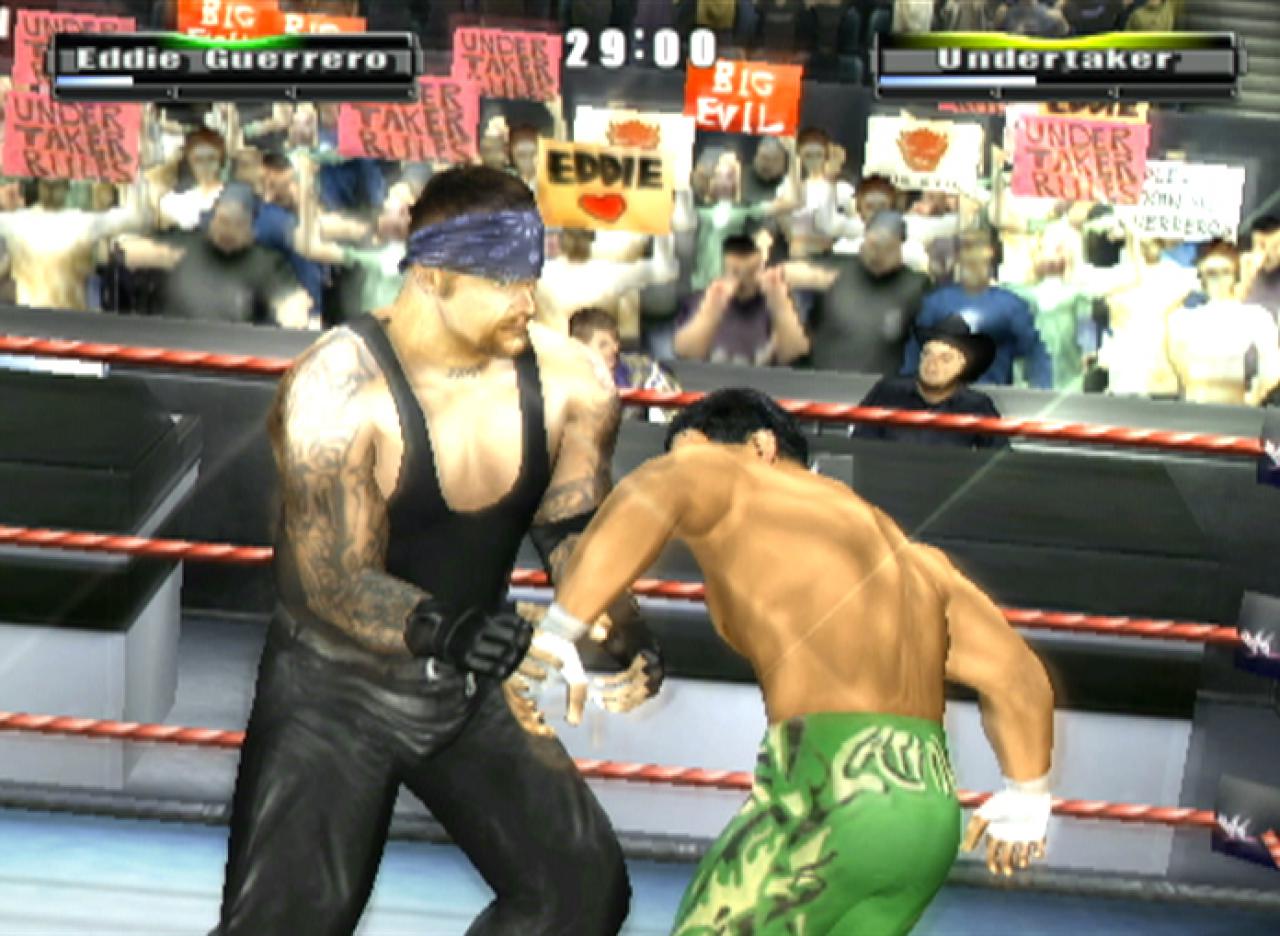 [22/10/2003] ch will gar nicht wissen, was der Undertaker gleich als Nächstes mit diesem armen Tropf tut. Bestimmt was ganz Übles. 