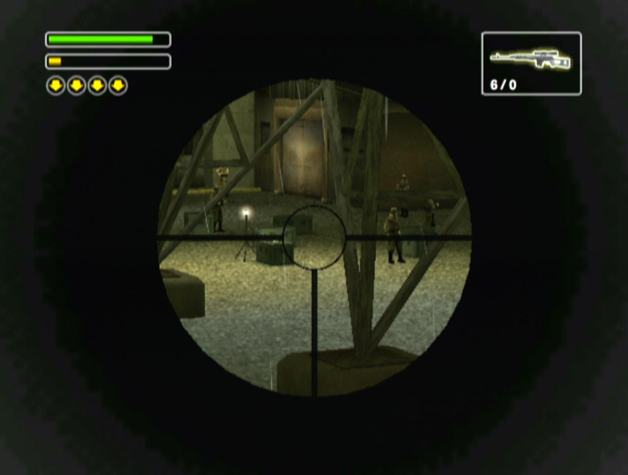 [31/10/2003] Mit dem Snipergewehr kann man gut für seine Truppen Platz schaffen. 