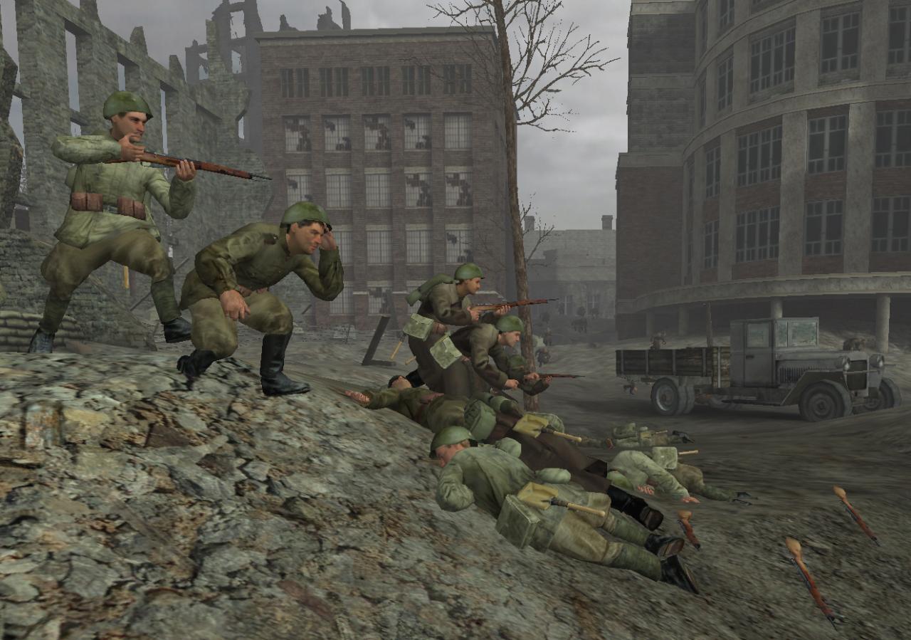 Mehrere Soldaten auf einer Anhöhung