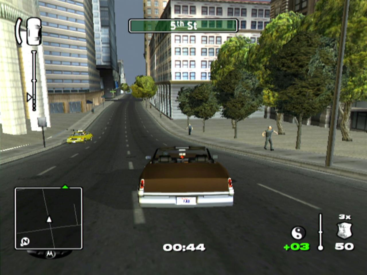 [16/12/2003] Auf Knopfdruck holt Nick in seinem Auto die Sirene raus.