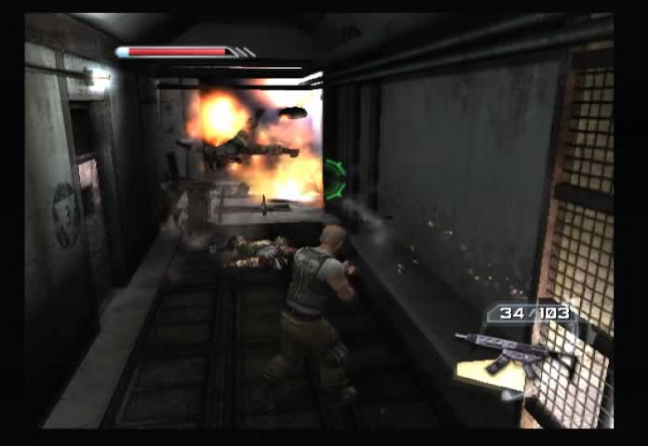 [08/09/2004] Zu Anfang des Spiels ist Nick noch auf herkömmliche Waffen angewiesen.