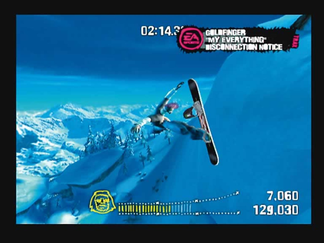 [29/11/2005] Sowohl Snowboarder als auch Skifahrer haben fette Manöver drauf und haben keine Scheu, das auch zu zeigen. 