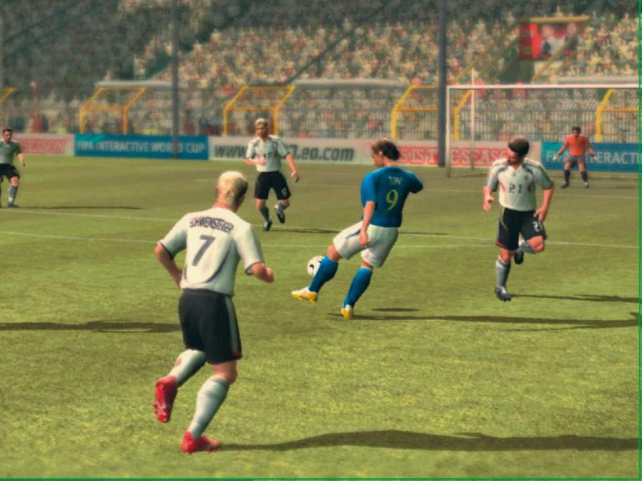 [13/10/2006] Die Spielermodelle - inklusive der deutschen Nationalmannschaft - sehen mal wieder spitze aus. BILD: XBOX-ZONE