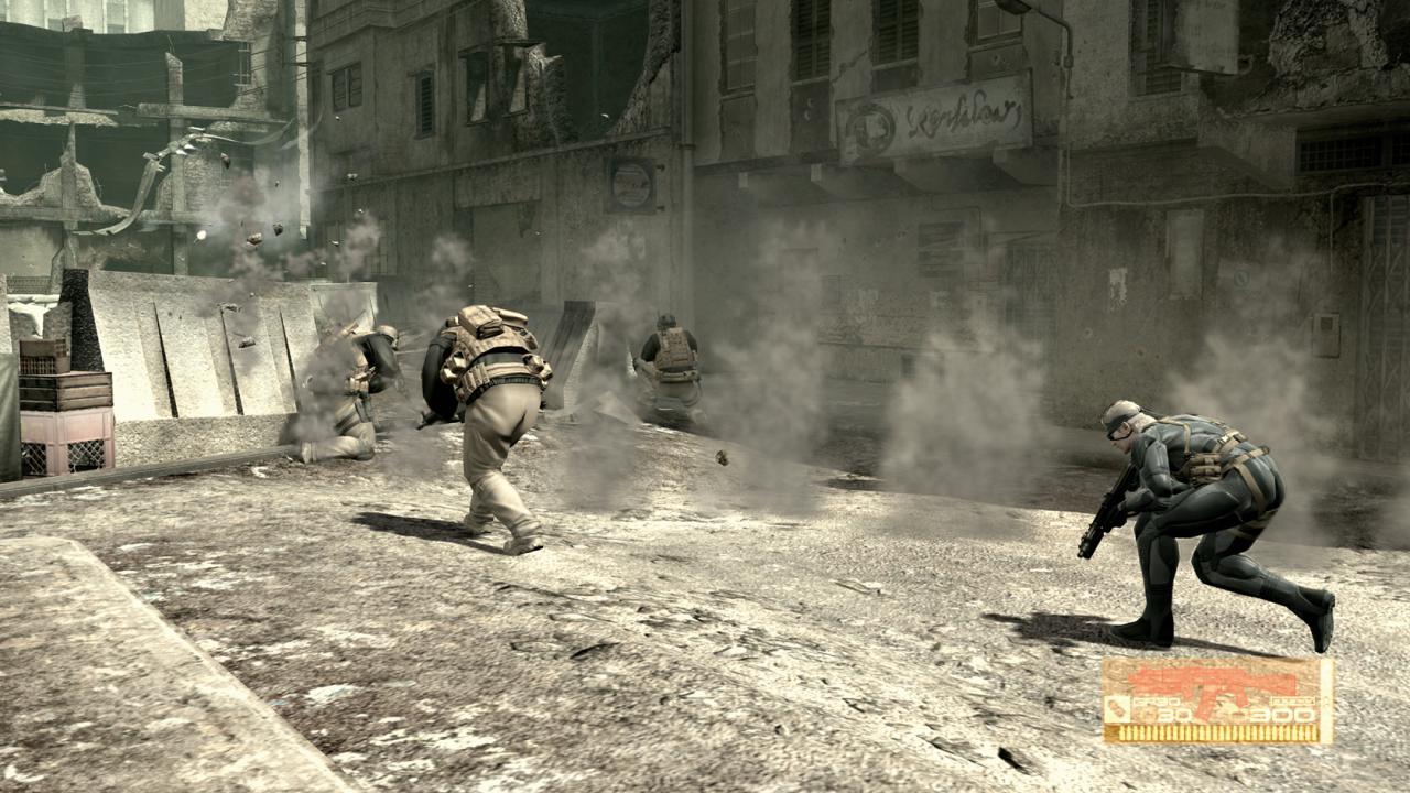 [24/07/2007] Wirklich bekannt wurde die Metal Gear-Reihe erst 1998 durch den Playstation-Titel Metal Gear Solid. Doch das erste Spiel der Reihe erschien bereits 1987 für den in Japan weitverbreiteten MSX2-Computer. Europäer und Amerikaner mussten sich mit der deutlich schlechteren NES-Umsetzung zufrieden geben. Auch der schlechte Pseudo-Nachfolger Snakes Revenge konnte die Serie im Westen nicht etabllieren. Die Japaner hingegen spielten bereits die richtige Fortsetzung Metal Gear 2. Als 1998 dann das erwähnte Metal Gear Solid erschien, musste sich die Reihe im Westen einen völlig neuen Ruf aufbauen, was bekanntermaßen auch gelang. Obwohl die Story mit dem vierten Teil eigentlich beendet sein sollte, sind weitere Spiele der Reihe in Arbeit. (Im Bild Metal Gear Solid 4)