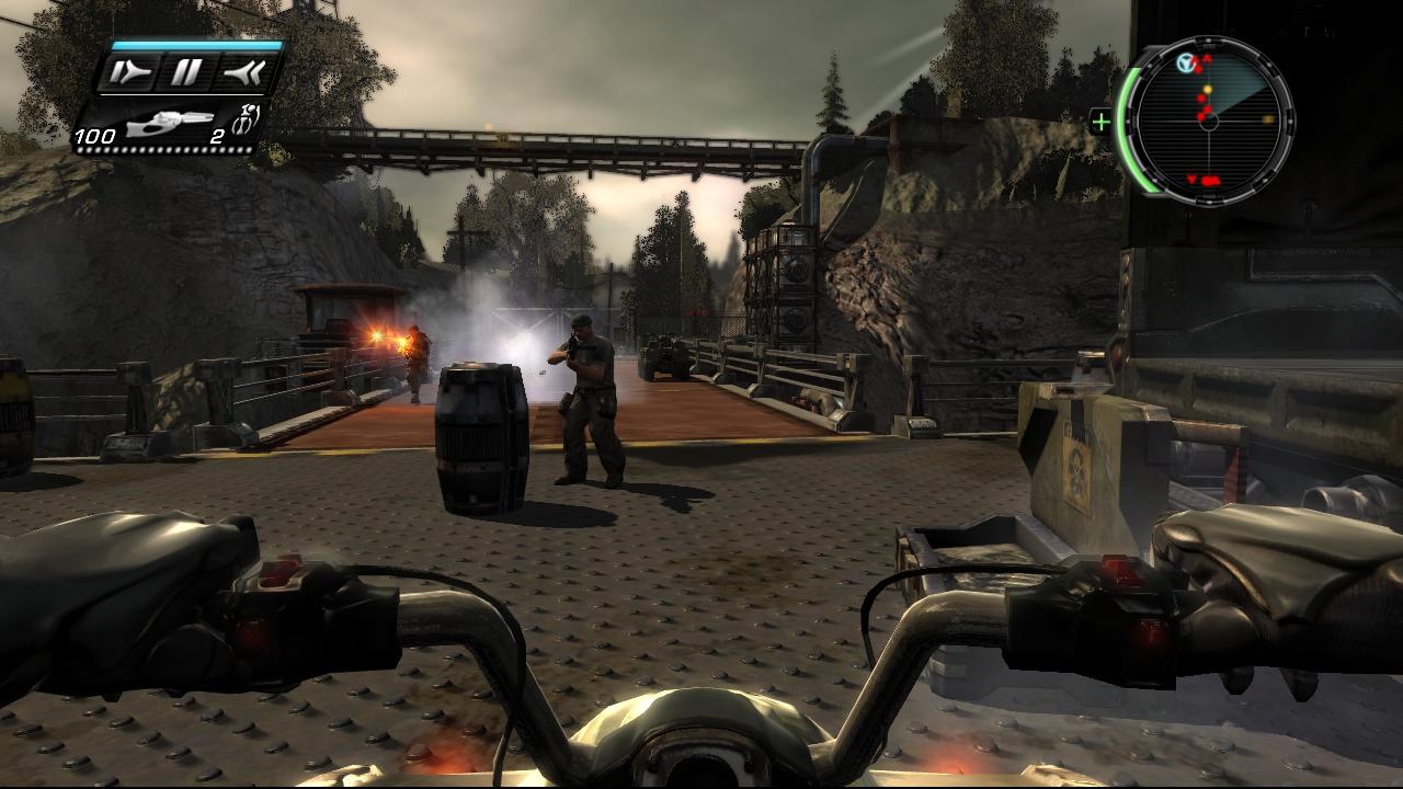 [22/11/2007] In einigen Levels dürfen Sie auch am Steuer eines Quads an den Feinden vorbeirasen.