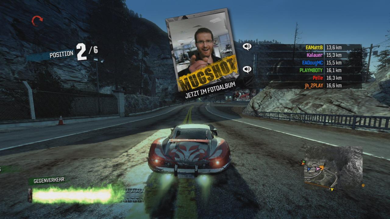[02/02/2008] Schadenfreude: Die Kamera- und Headset-Unterstützung verleihen Burnout Paradise online einen ganz besonderen Reiz. 